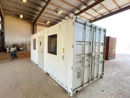 20FT Custom shipping container with door and window