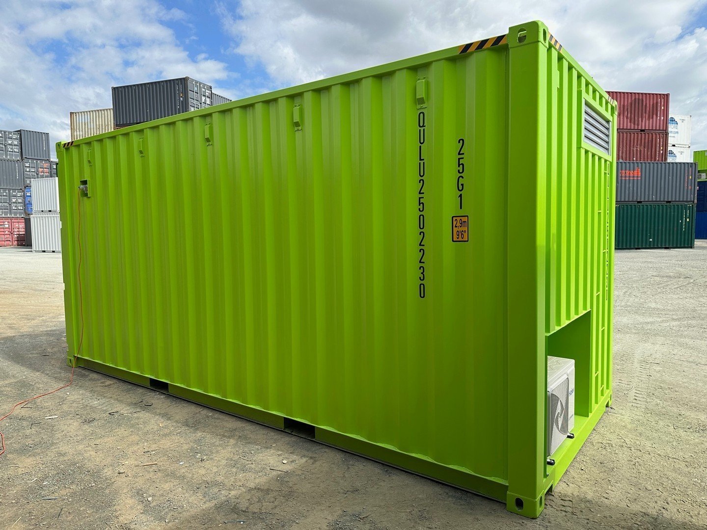 premiershippingcontainers_1699574602_3232588459620579749_4553681639.jpg